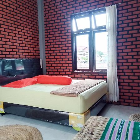 Kurnia Homestay Ternate Eksteriør billede