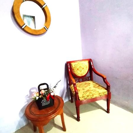 Kurnia Homestay Ternate Eksteriør billede