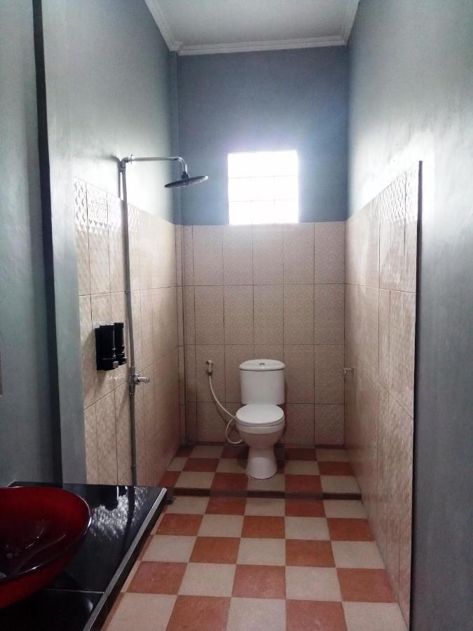 Kurnia Homestay Ternate Eksteriør billede