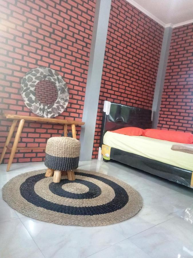 Kurnia Homestay Ternate Eksteriør billede