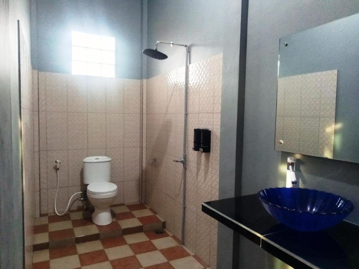 Kurnia Homestay Ternate Eksteriør billede