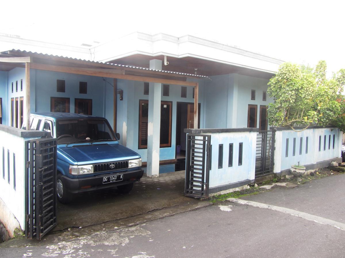 Kurnia Homestay Ternate Eksteriør billede