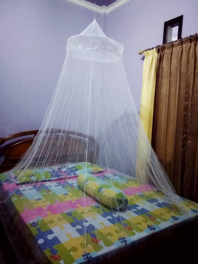 Kurnia Homestay Ternate Eksteriør billede